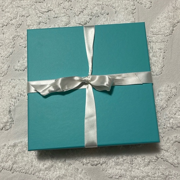 Bundle of Tiffany and Co. Boxes and Wrapping - Picture 6 of 11